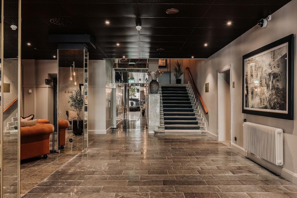 Skara Stadshotell エクステリア 写真